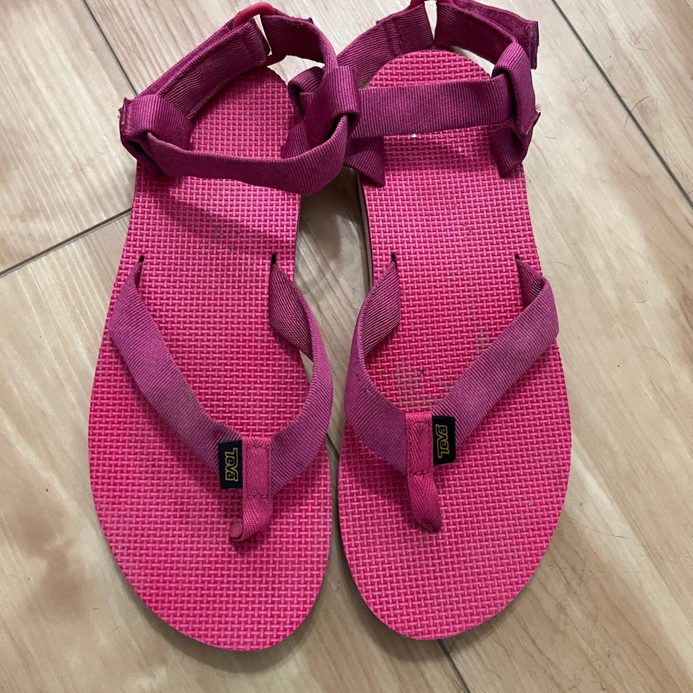 Teva Fuchsia Sandals with Adjustable Straps